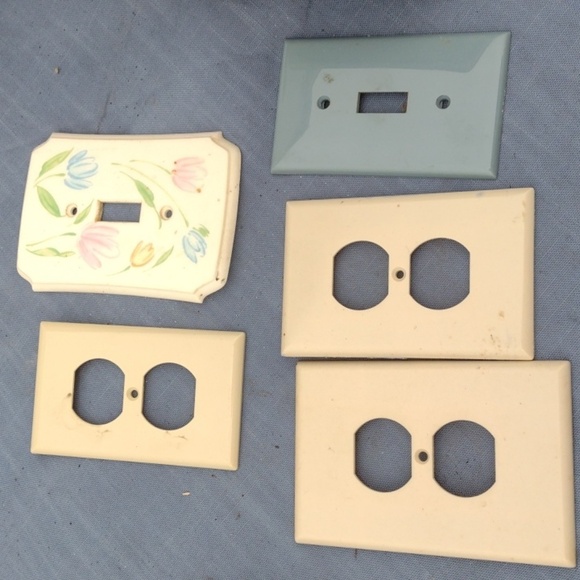 Assorted Electrical Outlet and Switch Lot NWT - Picture 2 of 6